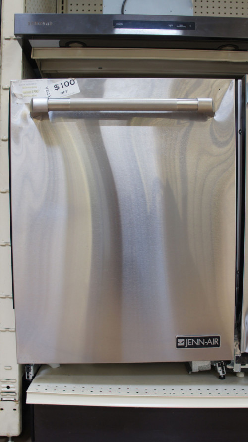24" JennAir JDTSS244GP Dishwasher