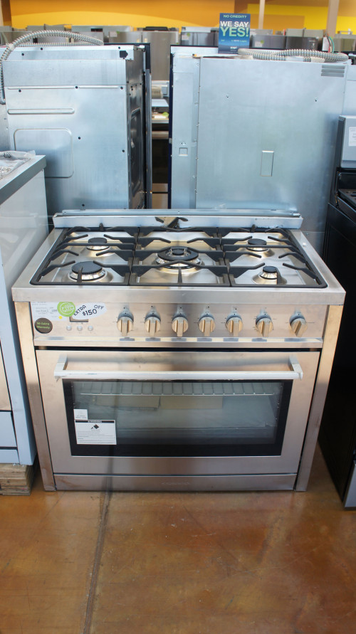 Cosmo Freestanding Gas Range