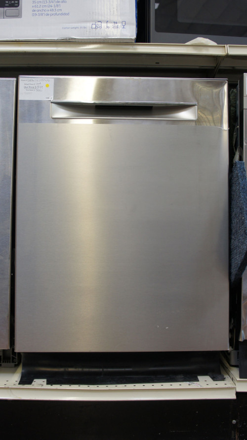 24" Bosch SHPM78Z55N Dishwasher