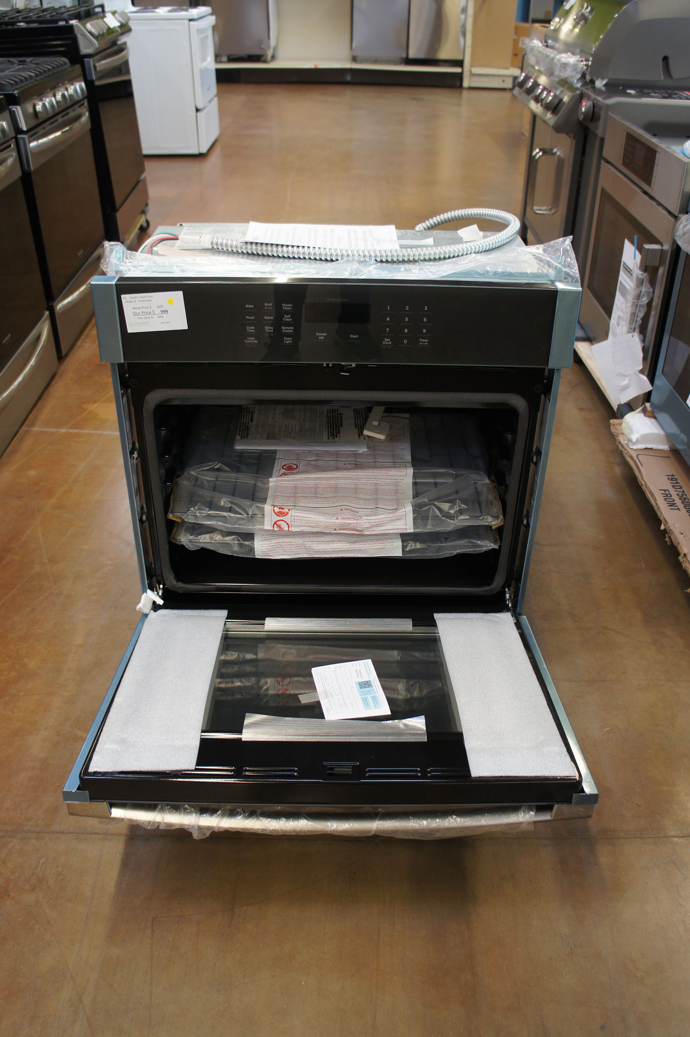 30" GE JTS3000SNSS 5.0 cu.ft. WiFi Electric Single Wall Oven - Image 5