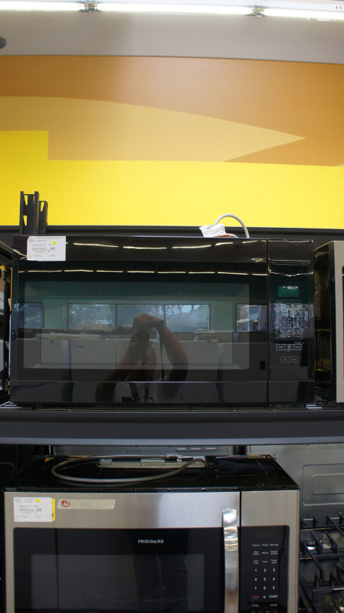 Amana AMV2307PFB OTR Microwave
