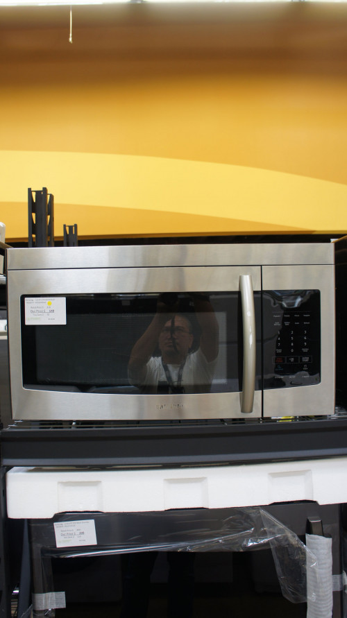 Samsung ME16K3000AS Microwave Oven