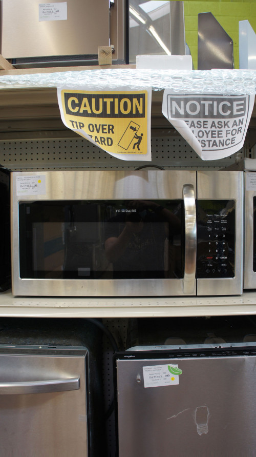 Frigidaire FFMV1846VS Microwave Oven