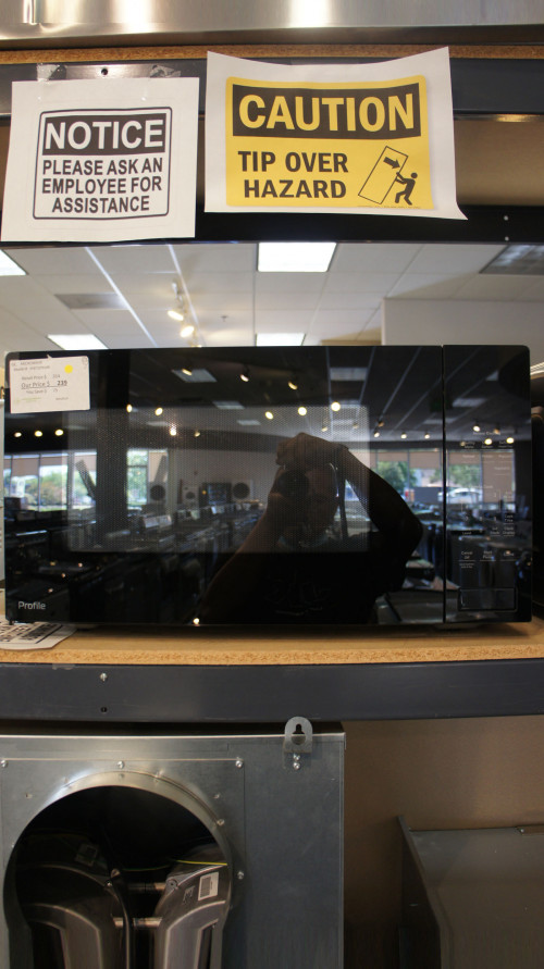 GE Built-In Microwave Oven