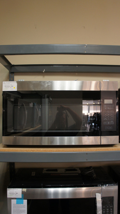 Amana OTR Microwave Oven