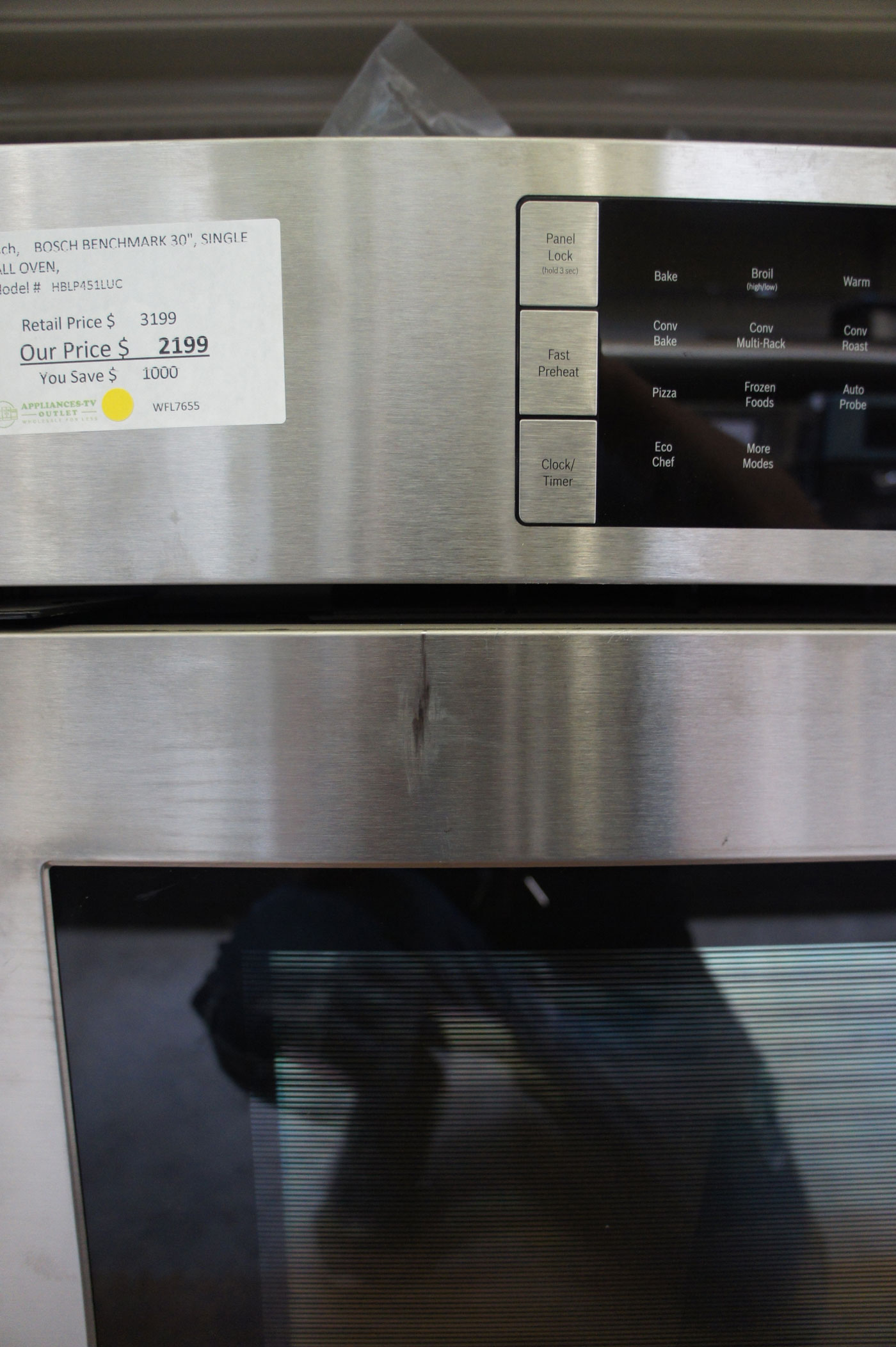 30" Bosch HBLP451LUC 4.6 cu. ft. Single Electric Wall Oven - Image 3