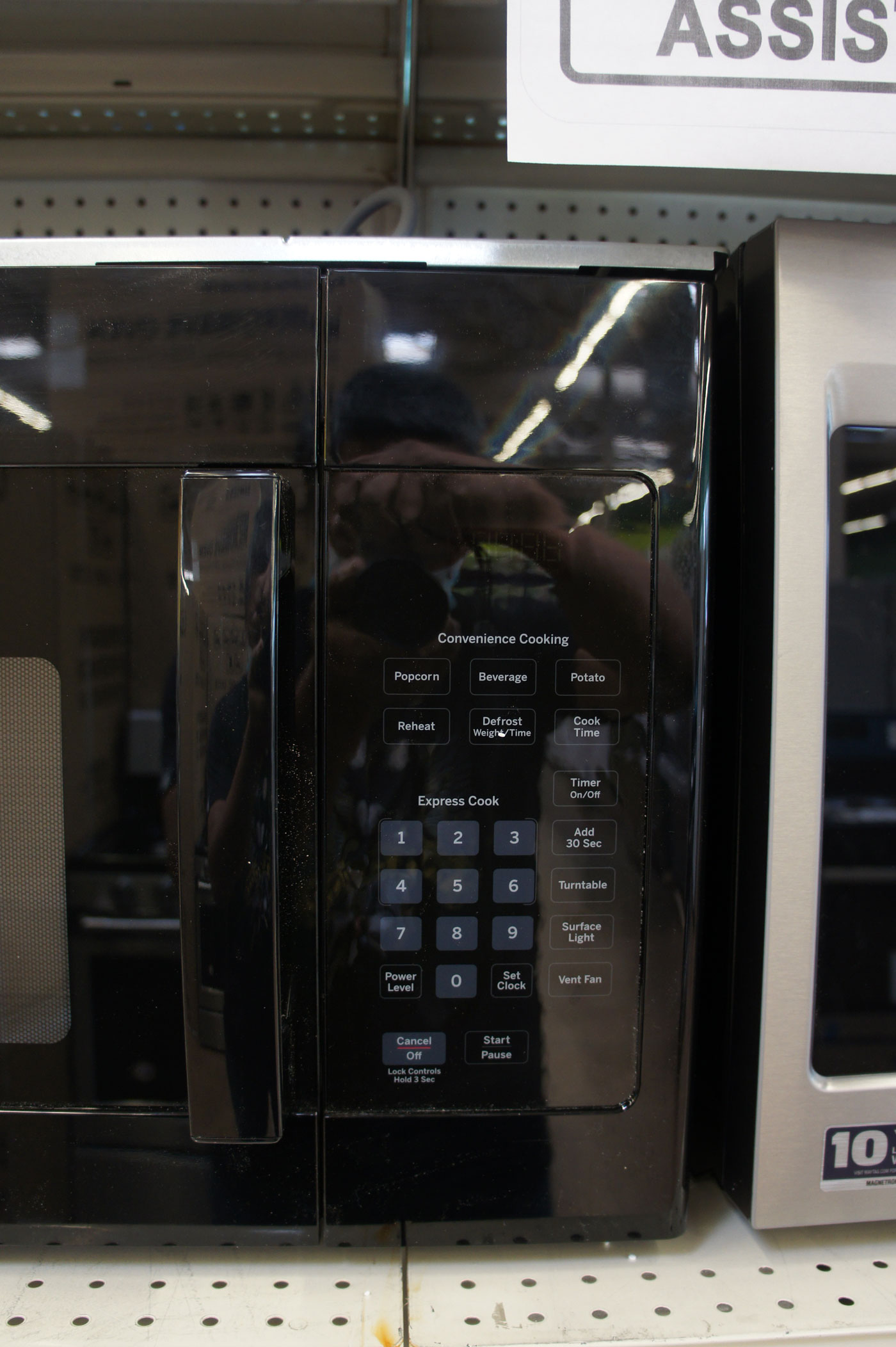 30" GE JVM3160DFBB 1.6 cu.ft. OTR Microwave Oven - Image 4