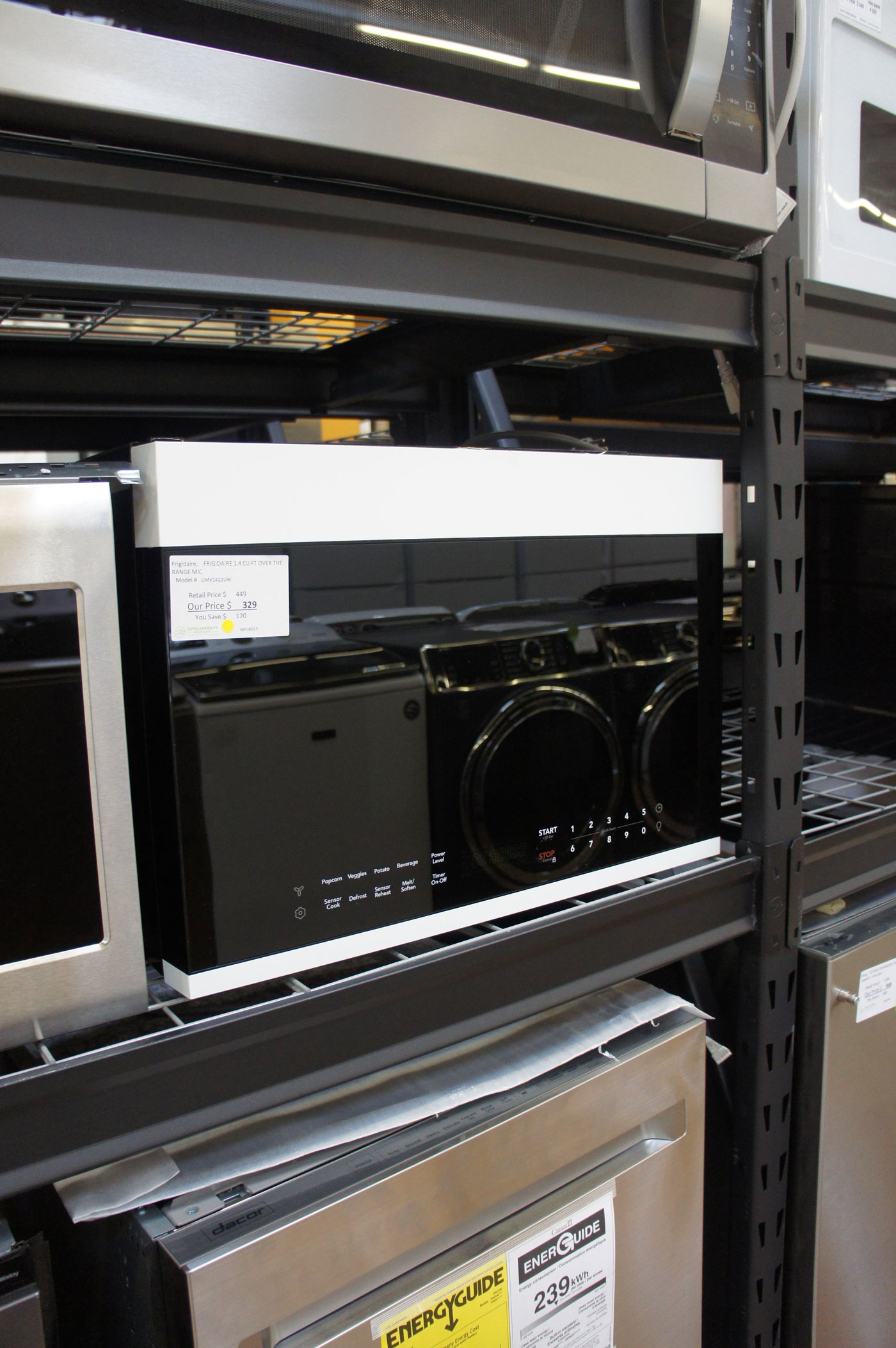 24" Frigidaire UMV1422UW 1.4 cu.ft. OTR Microwave Oven - Image 2