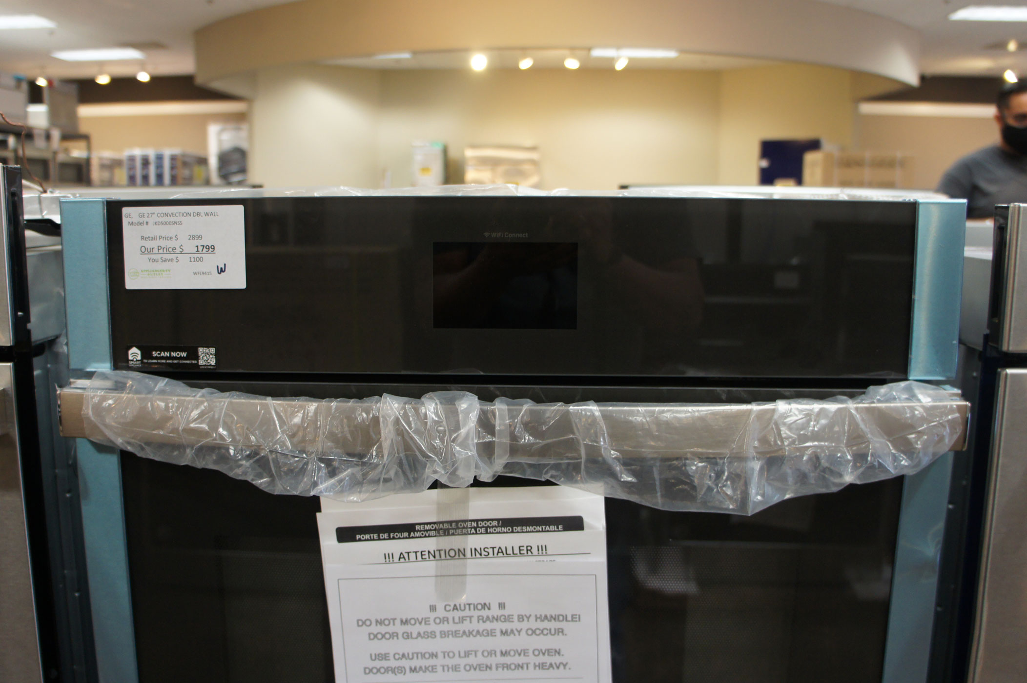 27" GE JKD5000SNSS 8.6 cu.ft. Convection Double Wall Oven - Image 4