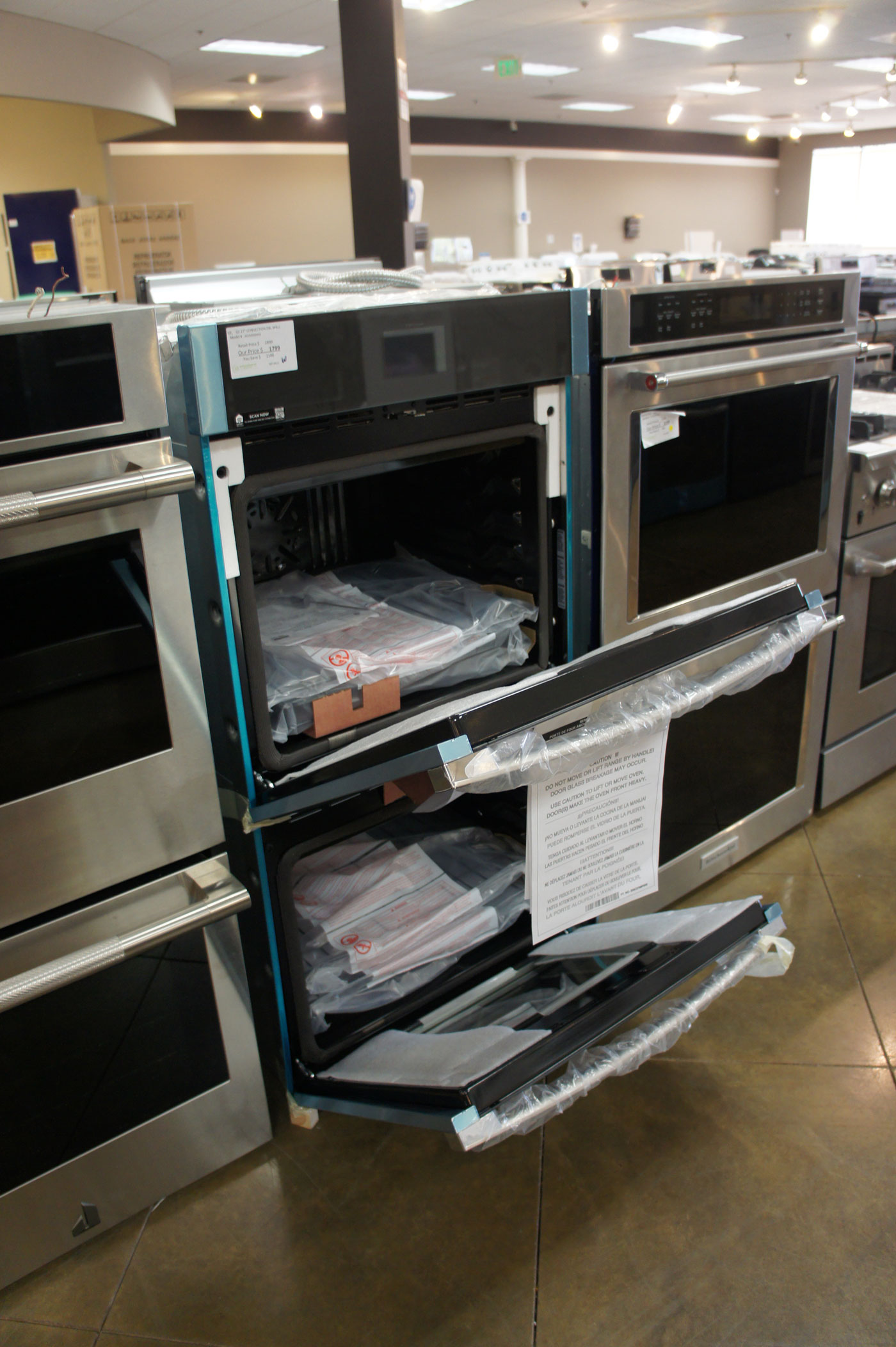 27" GE JKD5000SNSS 8.6 cu.ft. Convection Double Wall Oven - Image 7