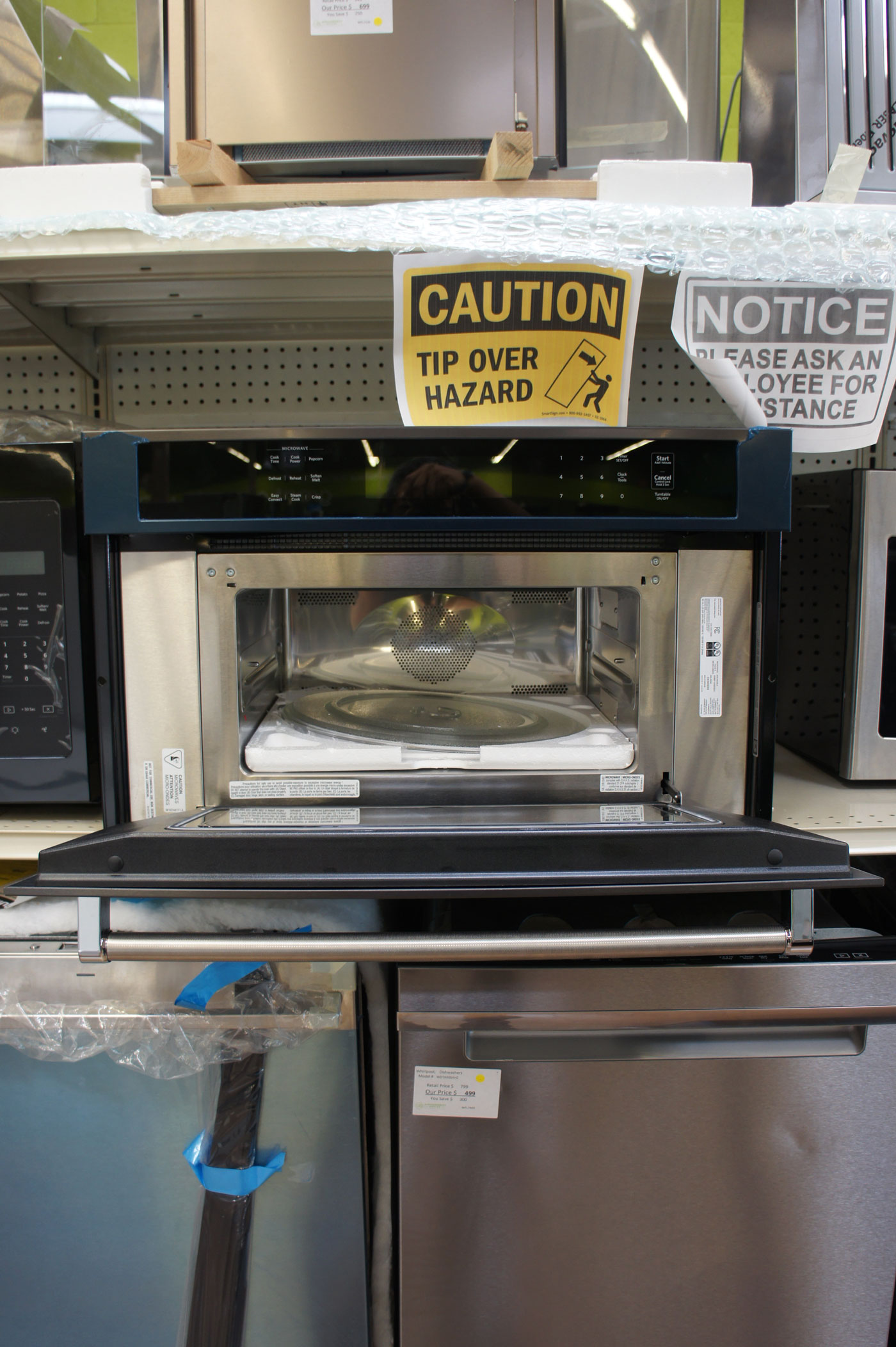 30" KitchenAid KMBP100EBS 1.4 cu.ft. Built-In Microwave - Image 5