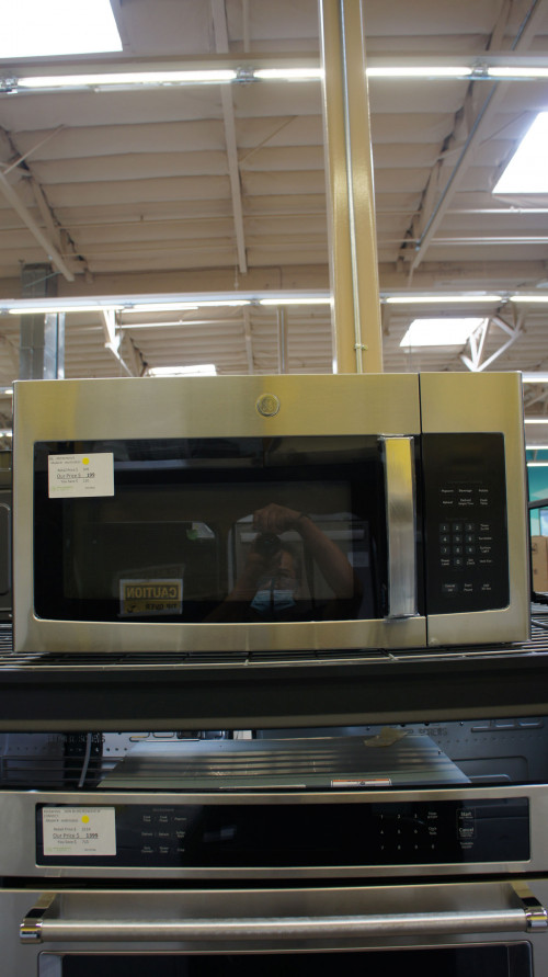 GE OTR Microwave Oven
