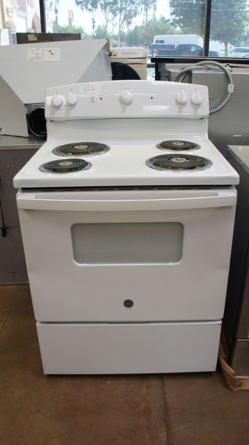 GE Freestanding Electric Range