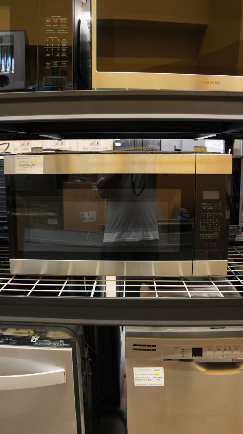 Amana AMV2307PFS OTR Microwave Oven