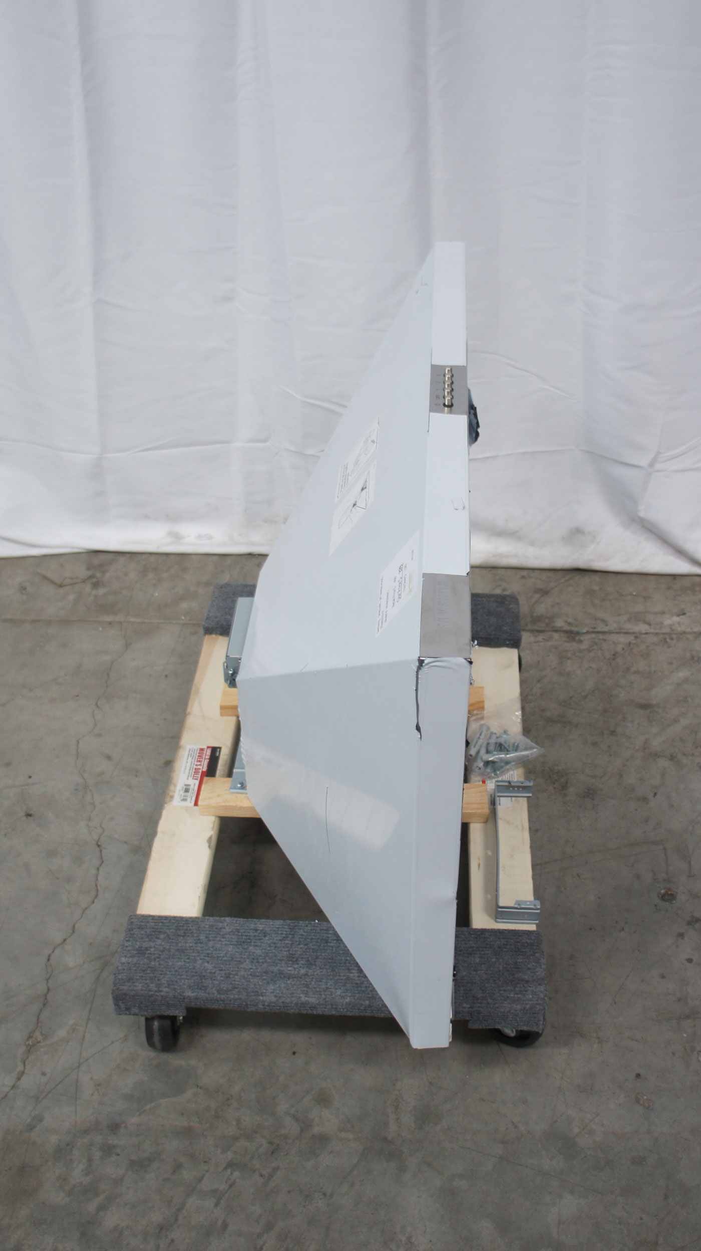 36" Samsung NK36R5000WS Wall Mount Chimney Hood - Image 5