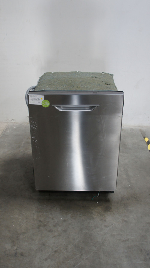 24" INSIGNIA NS-DWR2SS8 46 dBA Built-In Dishwasher