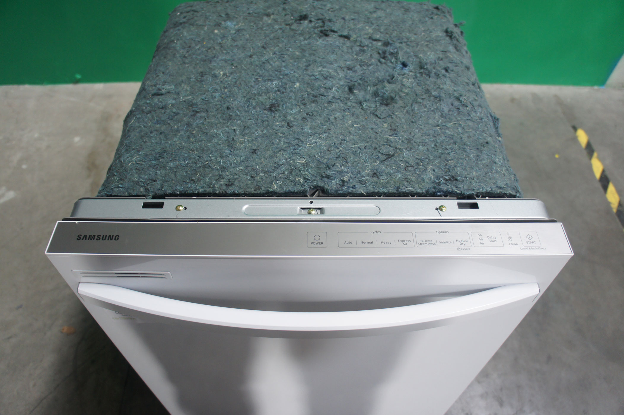 24" SAMSUNG DW80R2031UW 55 dBA Fully Integrated Dishwasher - Image 3
