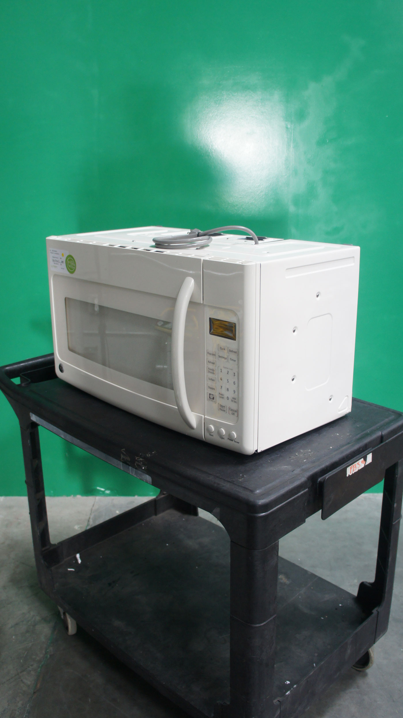 GE JVM1950DRCC 1.9 cu. ft. Over-the-Range Microwave Oven - Image 4