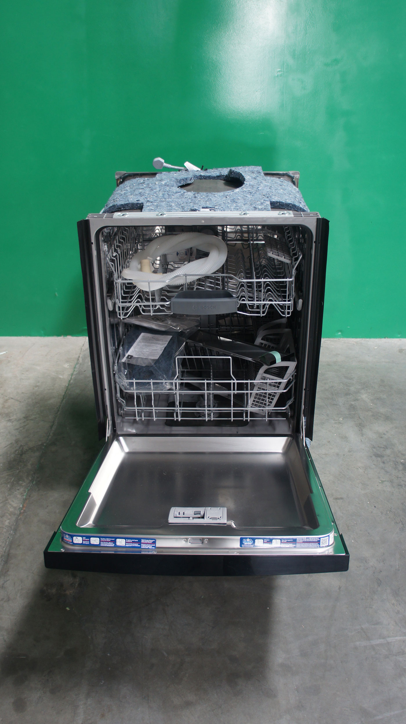 24" Bosch SHE3AR76UC Fully Integrated Dishwasher - Image 2