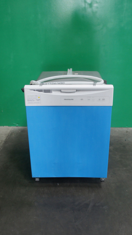 24" Frigidaire FDPC4221AW 62 dBA Full Console Dishwasher
