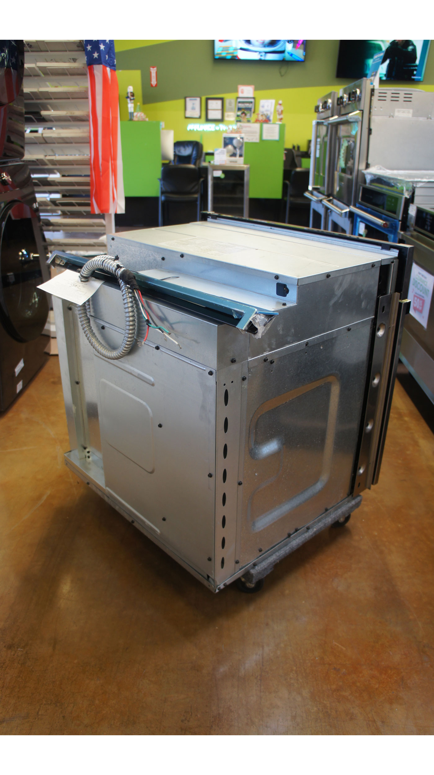 30" GE PTS7000SNSS 5.0 cu.ft. Electric Single Wall Oven - Image 8