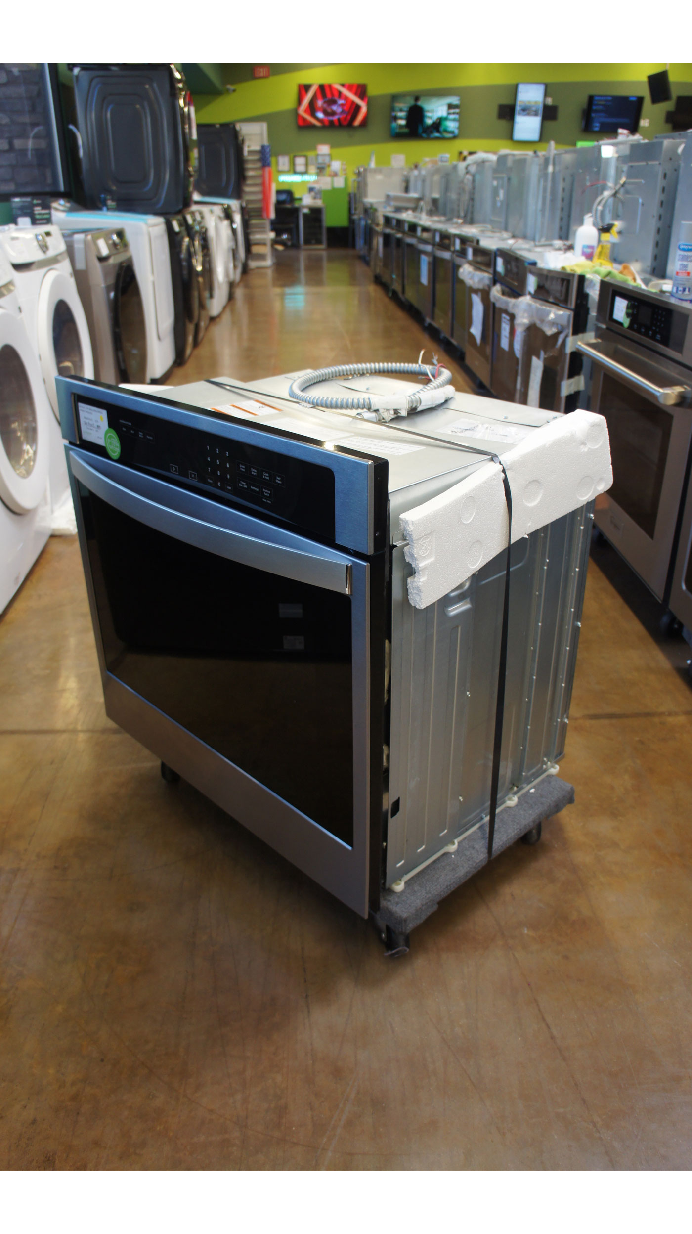 30" Whirlpool WOS31ES0JS 5.0cu.ft. Electric Single Wall Oven - Image 4