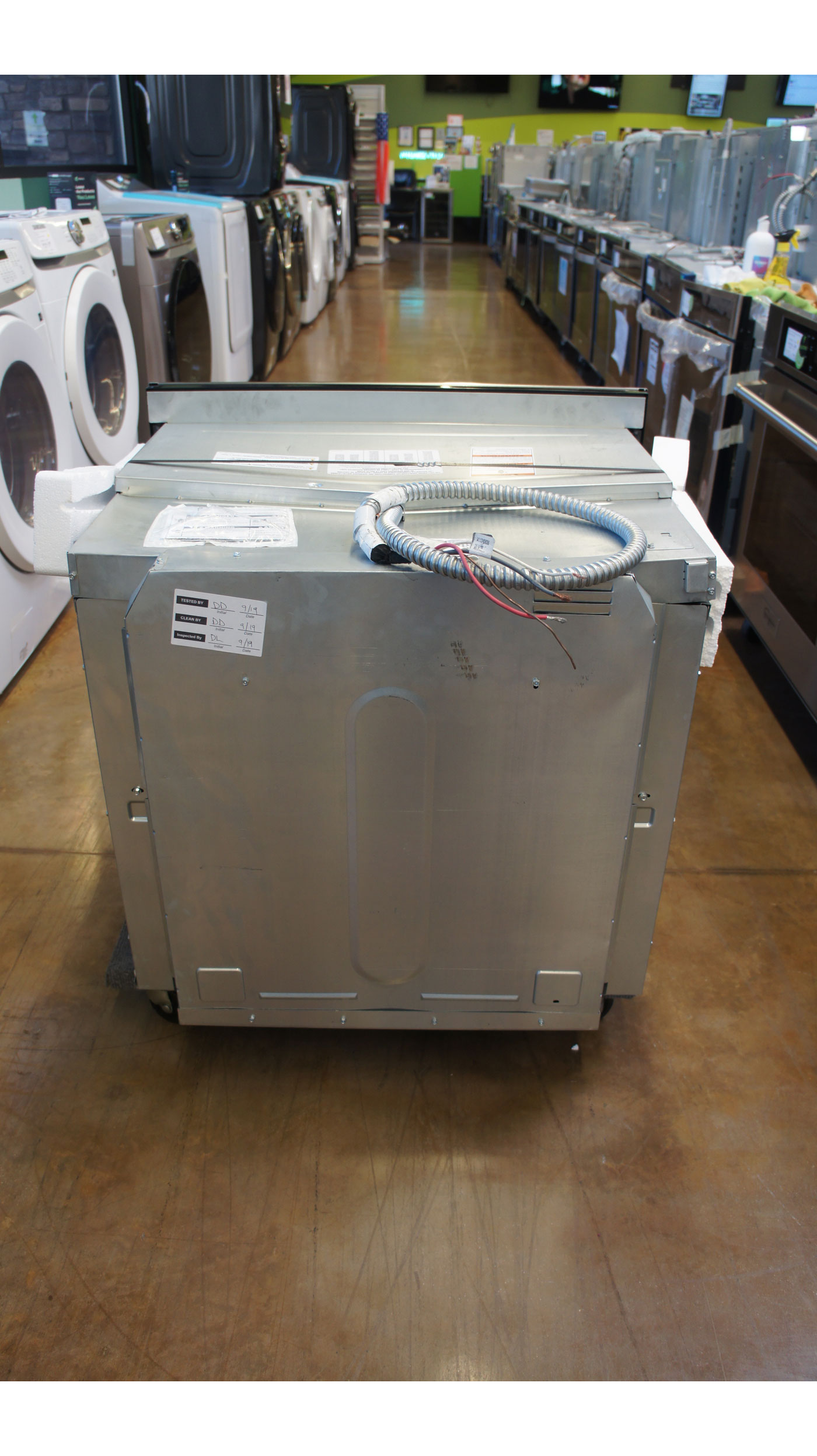 30" Whirlpool WOS31ES0JS 5.0cu.ft. Electric Single Wall Oven - Image 5