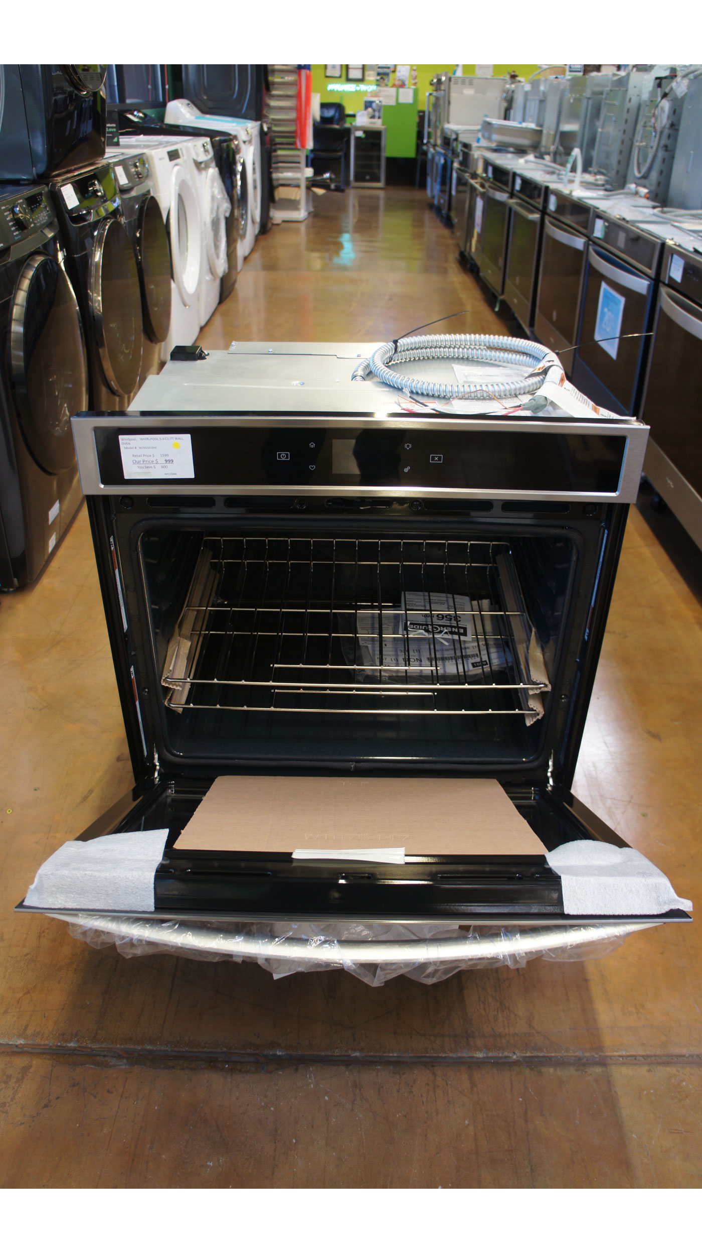 30" Whirlpool WOS51EC0HS 5.0 cu.ft. Electric Single Wall Oven - Image 3