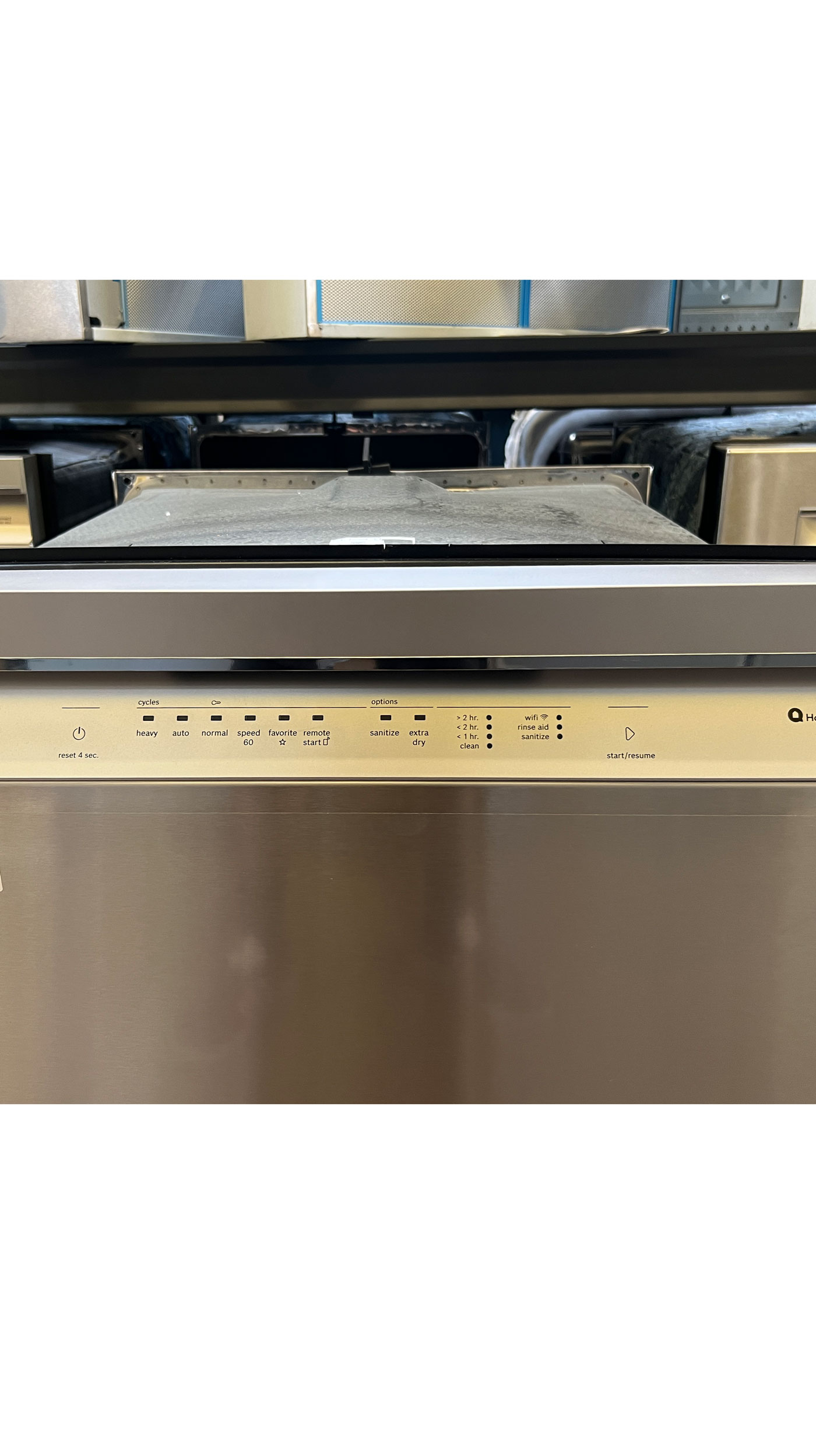 24" Bosch SHE53C85N Full Console Built-In Smart Dishwasher - Image 3