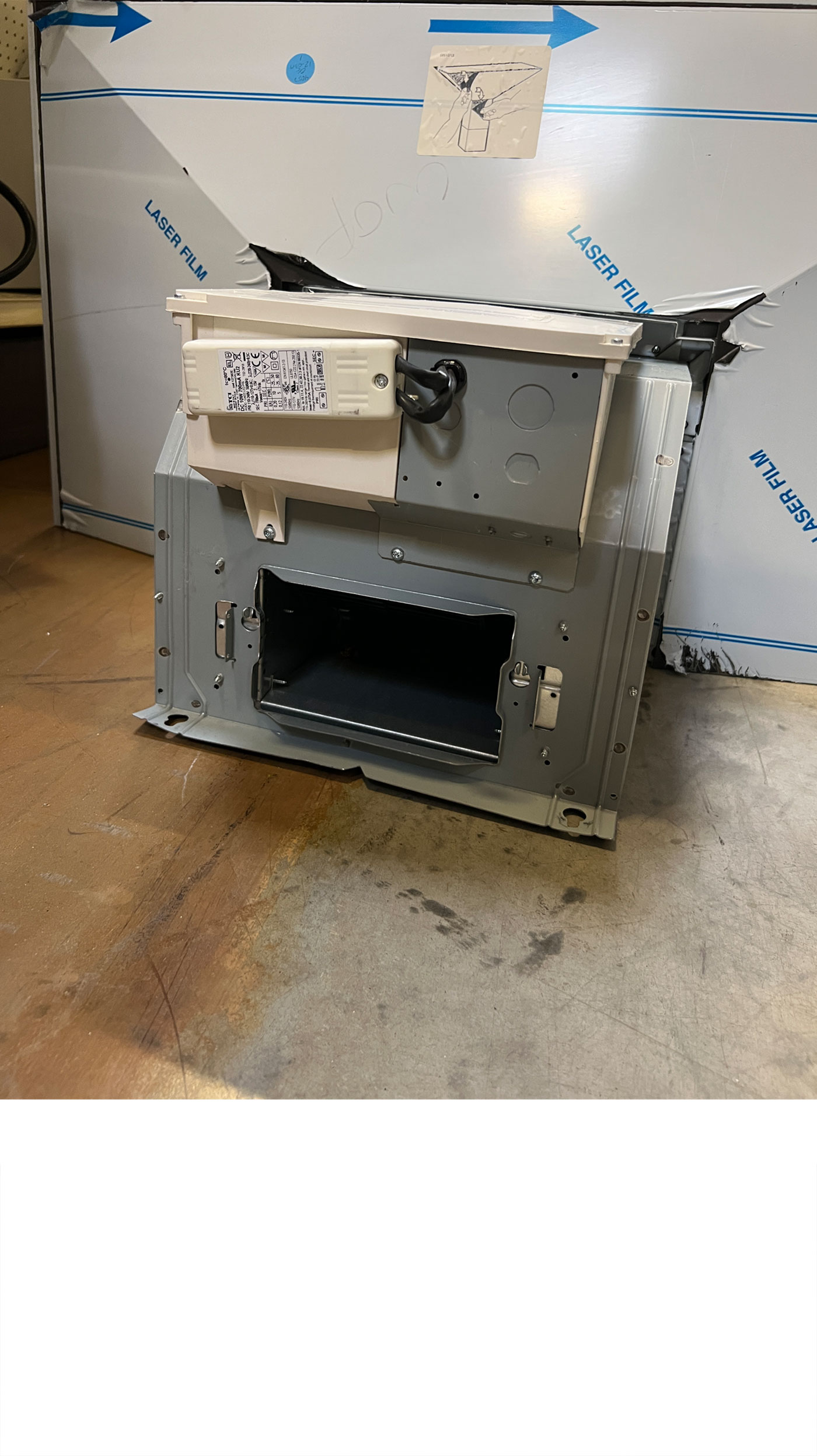 36" KitchenAid KVWB606HBS Wall Mount Hood - Image 6