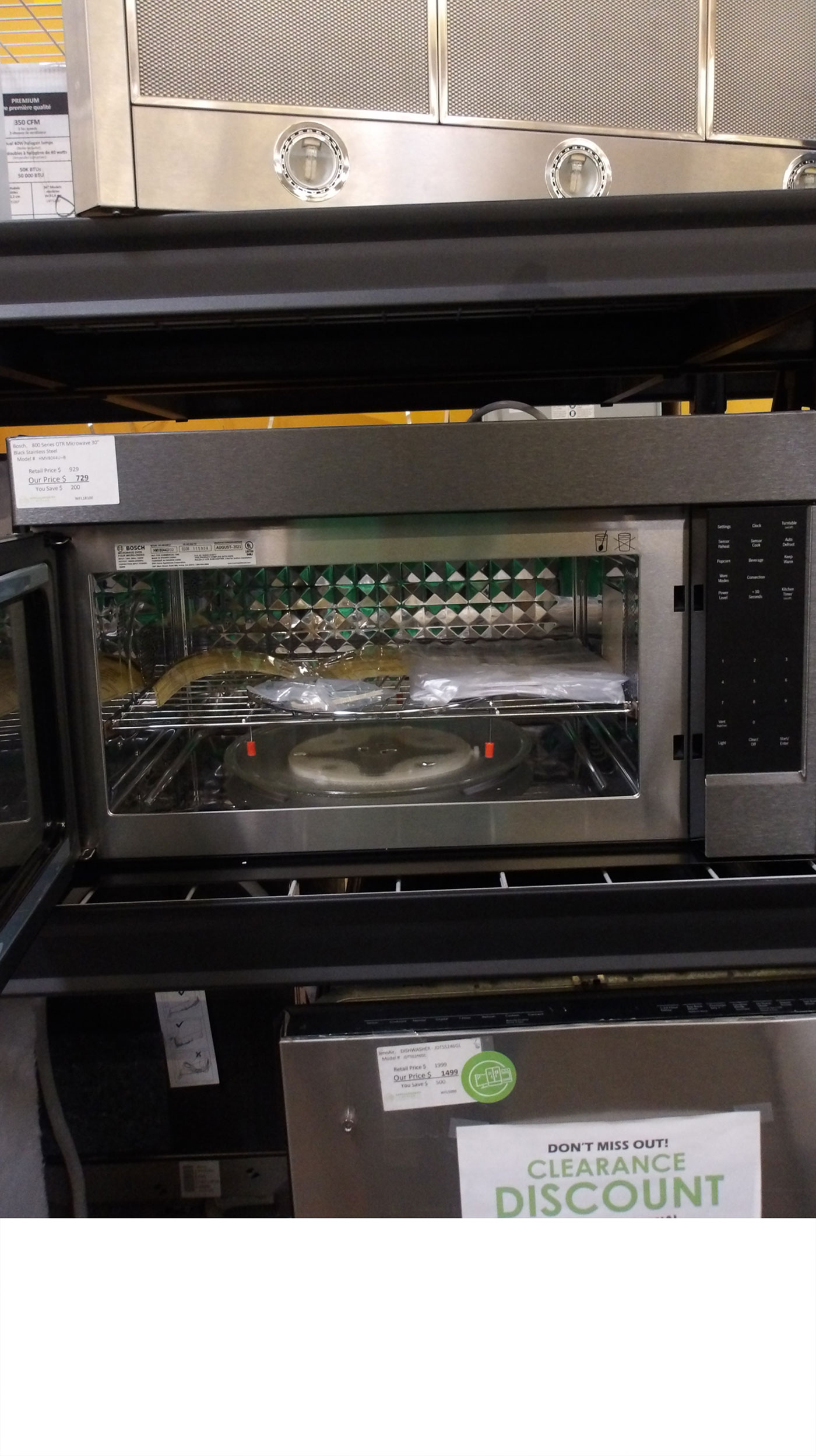 30" Bosch HMV8044U 1.8 cu.ft. Over The Range Microwave Oven - Image 6